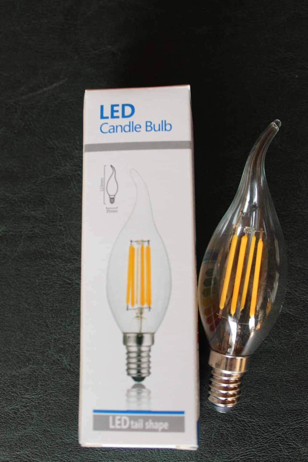 LED Leuchtmittel / Glühbirne Kerzenförmig klar / dimmbar